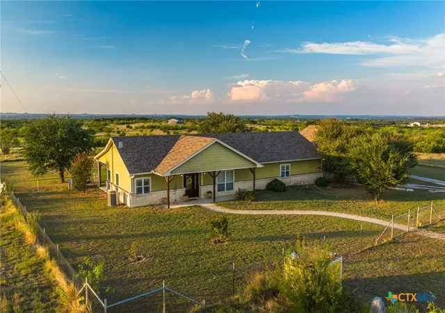 Photo 1 of Single family home for sale at 5650 County Rd 101, Lampasas, TX 76550 | MLS# 627200 | Listing updated on 2026-10-07