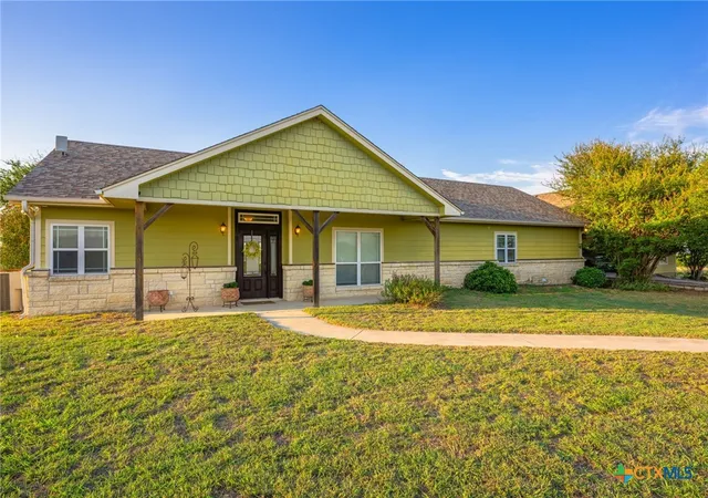 Photo 2 of Single family home for sale at 5650 County Rd 101, Lampasas, TX 76550 | MLS# 627200 | Listing updated on 2026-10-07