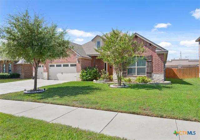 Photo 3 of Single family home for sale at 2305 Grosseto Ct, Harker Heights, TX 76548 | MLS# 627224 | Listing updated on 2026-10-07