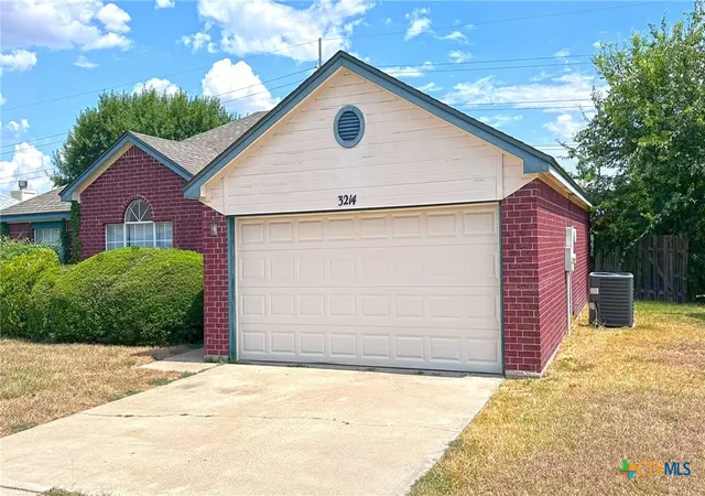 Photo 3 of Single family home for sale at 3214 Rampart Loop, Killeen, TX 76542 | MLS# 627079 | Listing updated on 2026-10-07