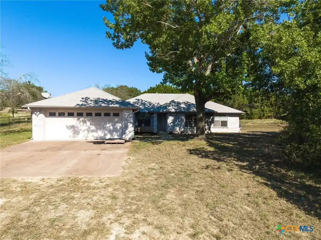Photo 1 of Single family home for sale at 7122 Mountain View Dr, Killeen, TX 76549 | MLS# 627261 | Listing updated on 2026-10-26