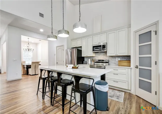 Single family home for sale at 210 Cottage St, Seguin, TX 78155 | MLS# 627269
