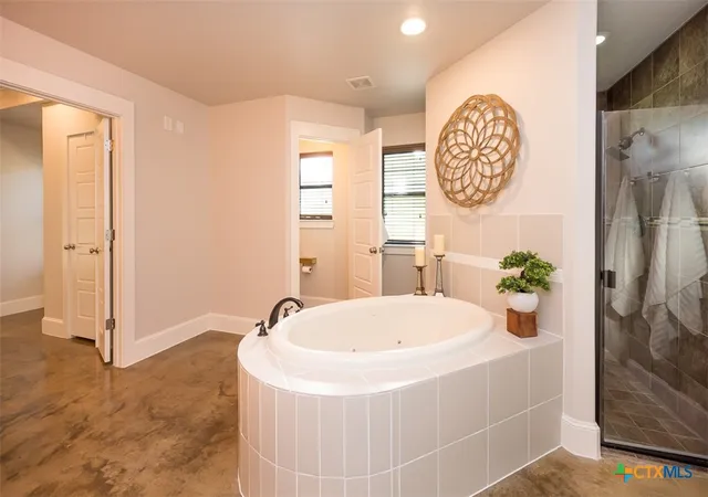 Photo 4 of Single family home for sale at 2030 Sandy Point Rd, Harker Heights, TX 76548 | MLS# 627012 | Listing updated on 2026-10-07