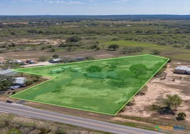 Photo 2 of Single family home for sale at 555 Fm 477, Seguin, TX 78155 | MLS# 627046 | Listing updated on 2026-10-07
