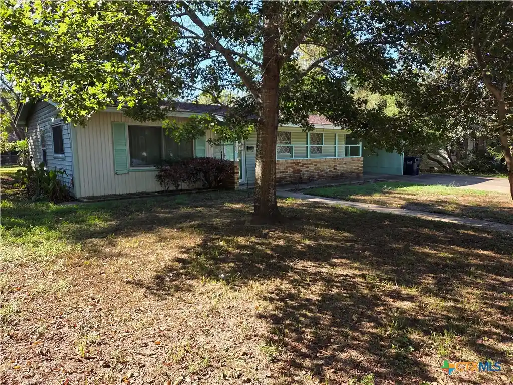 Single family home for sale at 403 Hazel, Rockdale, TX 76567 | MLS# 627320