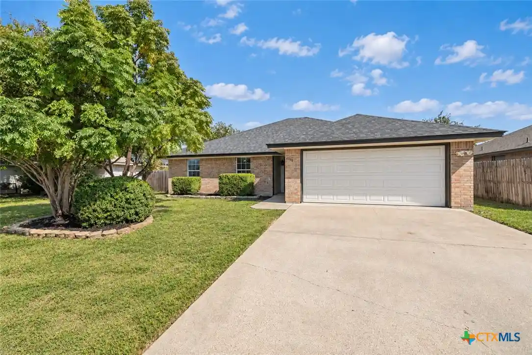 Photo 1 of Single family home for sale at 4304 Lonesome Dove Dr, Killeen, TX 76549 | MLS# 627409 | Listing updated on 2026-10-09