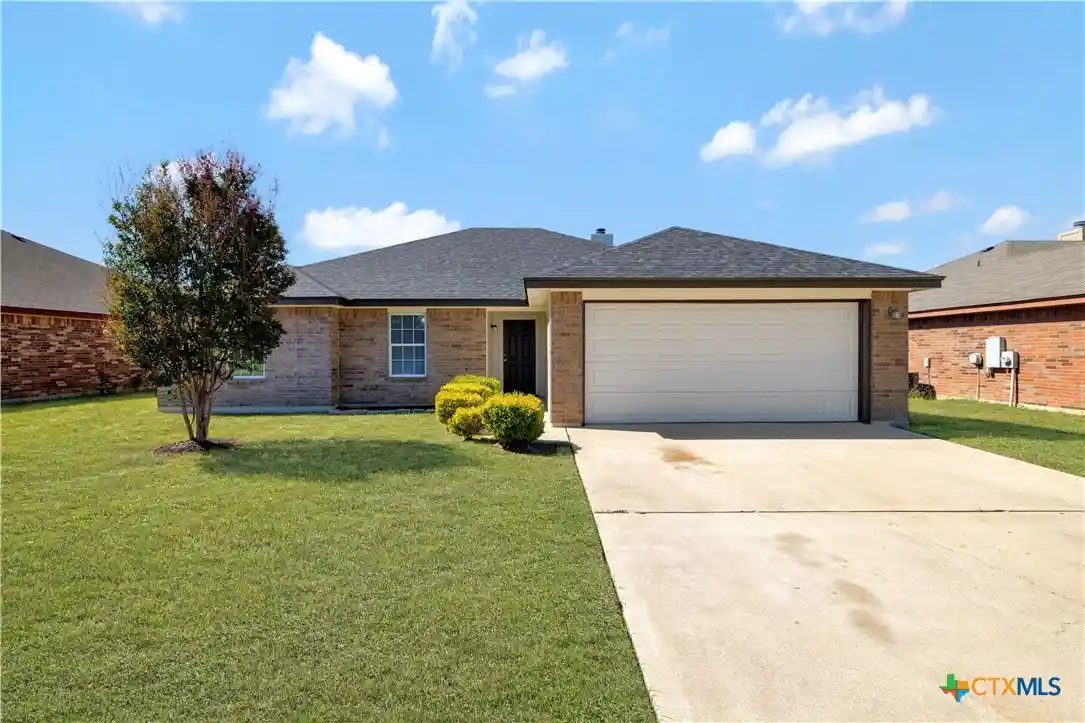 Photo 1 of Sale Pending at 3803 Clementine Dr, Killeen, TX 76549 | MLS# 627470 | Listing updated on 2026-10-26