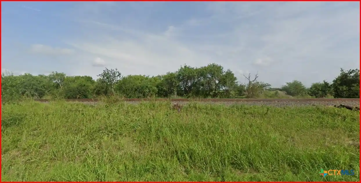 Photo 1 of Land for sale at 0 Us 77, Sinton, TX 78387 | MLS# 627546 | Listing updated on 2026-10-12