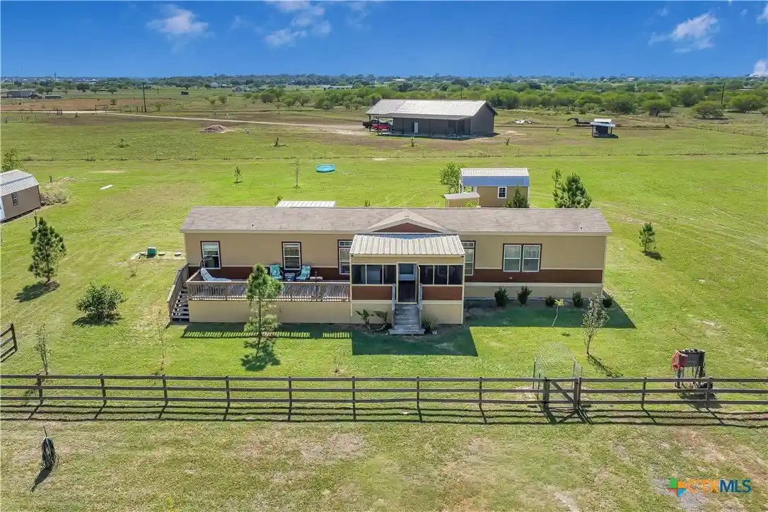 Photo 1 of Manufactured home for sale at 133 Weeping Willow Rd, Victoria, TX 77904 | MLS# 627643 | Listing updated on 2026-10-13