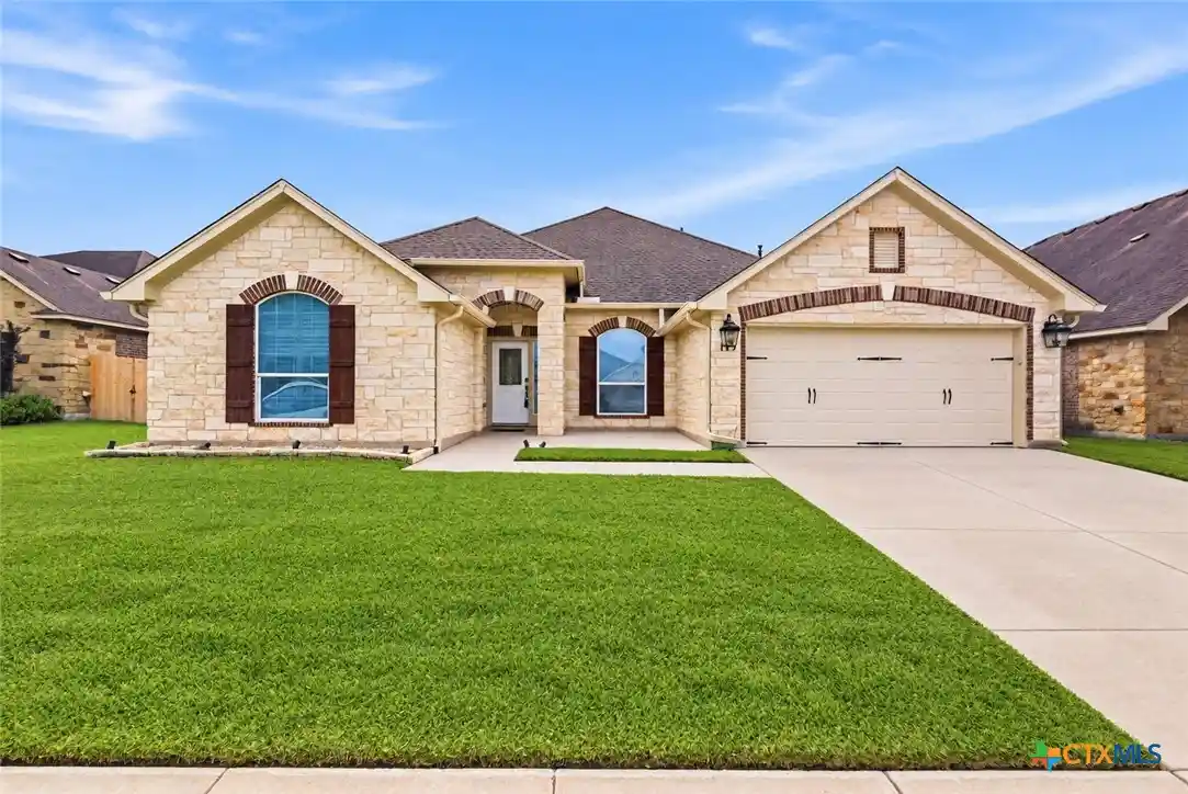 Photo 1 of Single family home for sale at 115 Sandstone Ct, Victoria, TX 77904 | MLS# 627619 | Listing updated on 2026-10-14