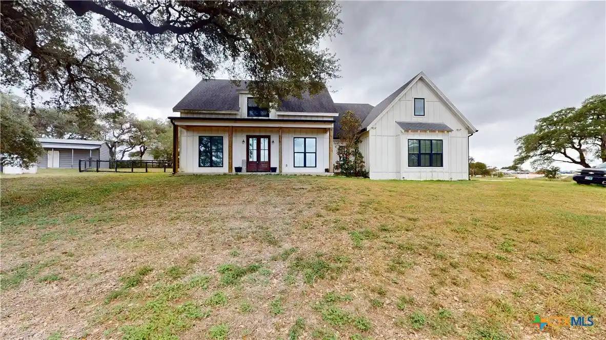 Single family home for sale at 3811 US Hwy 183 S, Cuero, TX 77954 | MLS# 627535