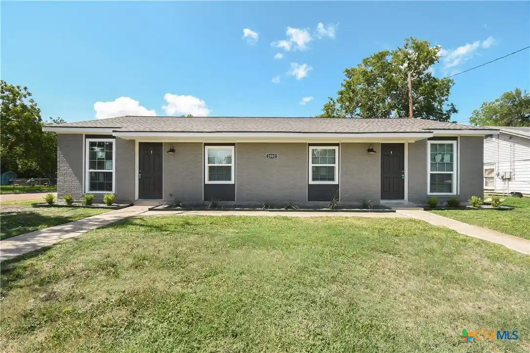 Photo 1 of Multi family home for sale at 2002 Morningside St, Victoria, TX 77901 | MLS# 627781 | Listing updated on 2026-10-22