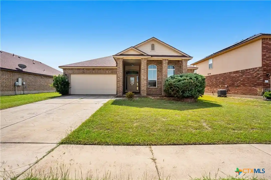 Photo 1 of Sale Pending at 4902 Green Meadow St, Killeen, TX 76549 | MLS# 627804 | Listing updated on 2026-10-16