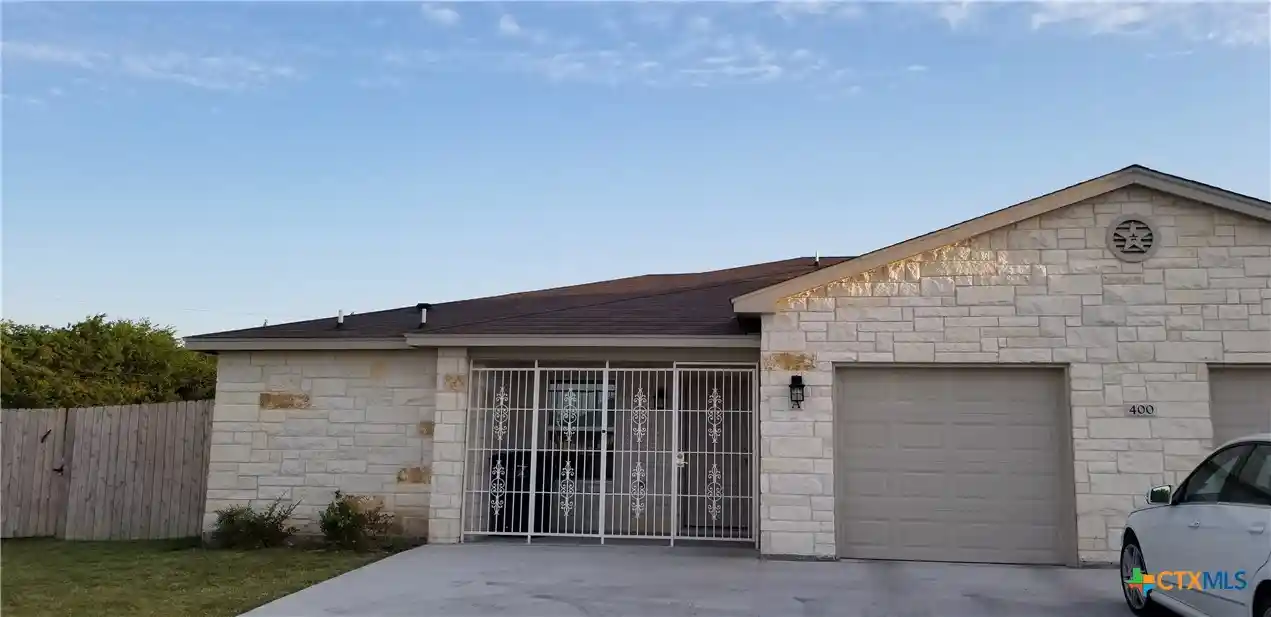 Photo 1 of Townhouse for sale at 400 Lowes Blvd #B, Killeen, TX 76542 | MLS# 627878 | Listing updated on 2026-10-15