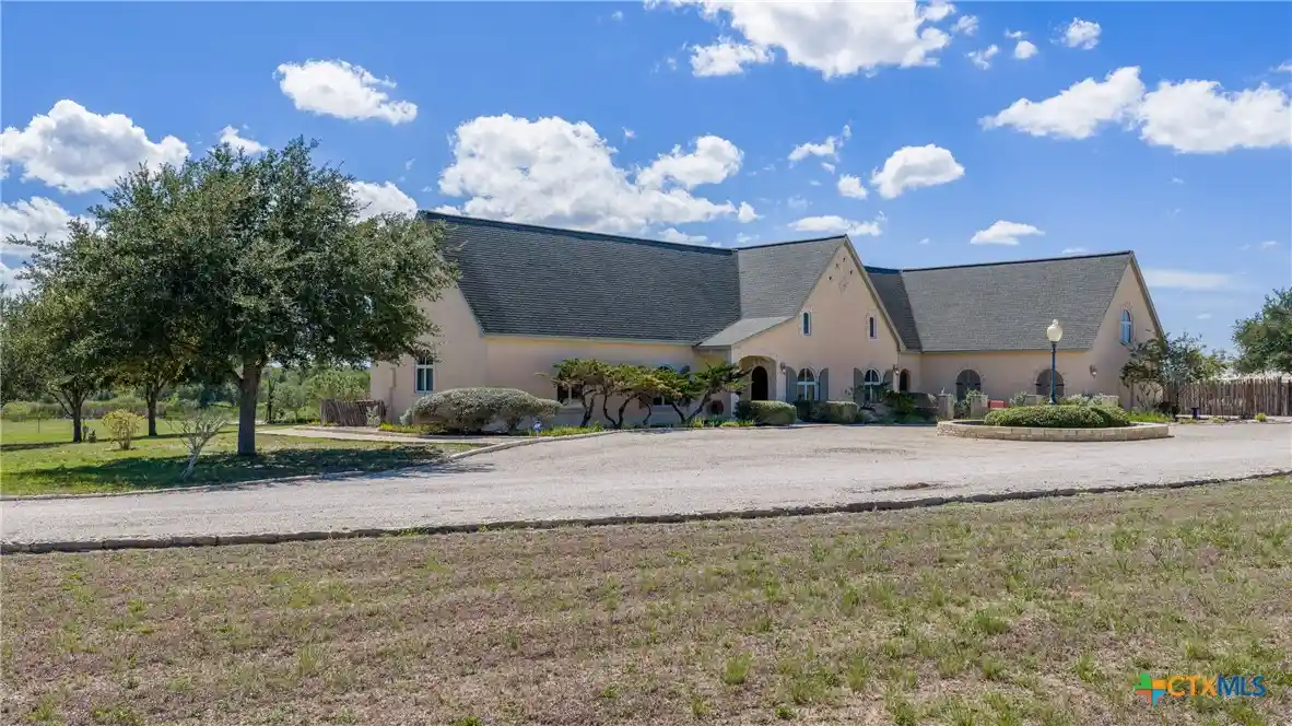 Land for sale at 5904 Old Yoakum Rd, Cuero, TX 77954 | MLS# 627545