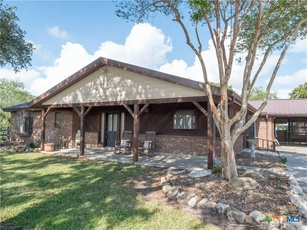 Photo 1 of Single family home for sale at 171 Edna Ln, Bloomington, TX 77951 | MLS# 627712 | Listing updated on 2026-10-19