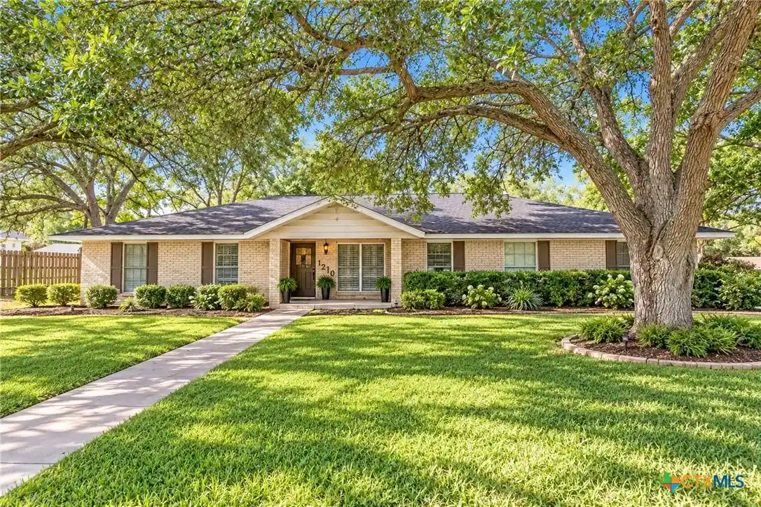 Single family home for sale at 1210 E Gonzales St, Yoakum, TX 77995 | MLS# 628038