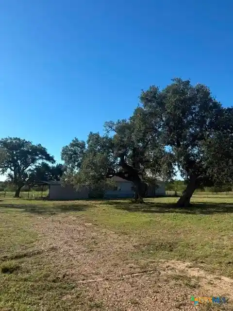 Land for sale at 2607 Fm 318, Yoakum, TX 77995 | MLS# 628065