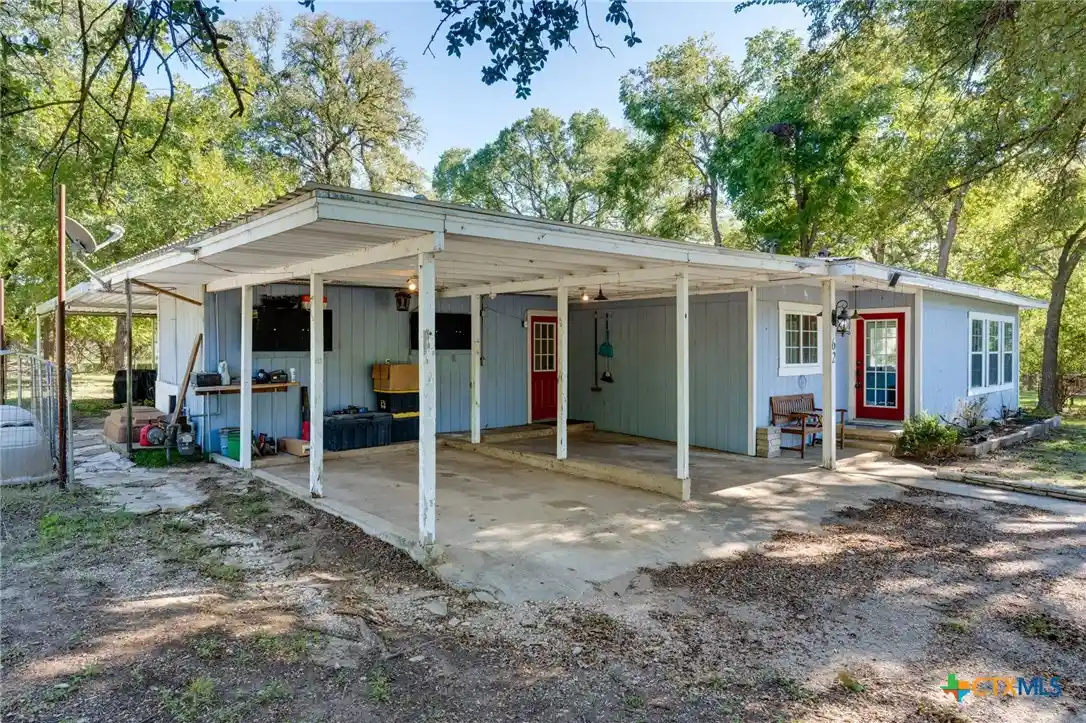 Single family home for sale at 62 Sue Ann Dr, Lampasas, TX 76550 | MLS# 628020