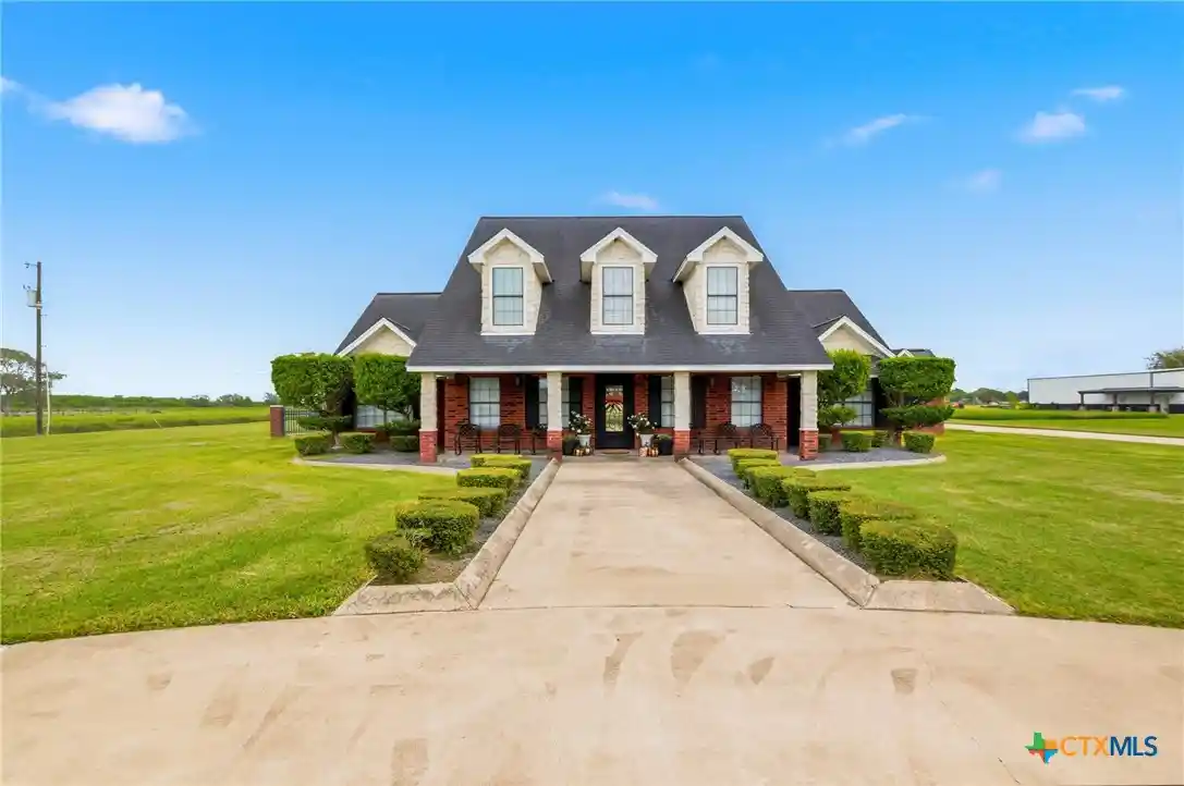 Photo 1 of Single family home for sale at 467 Burkhart Rd, Victoria, TX 77905 | MLS# 628191 | Listing updated on 2026-10-22