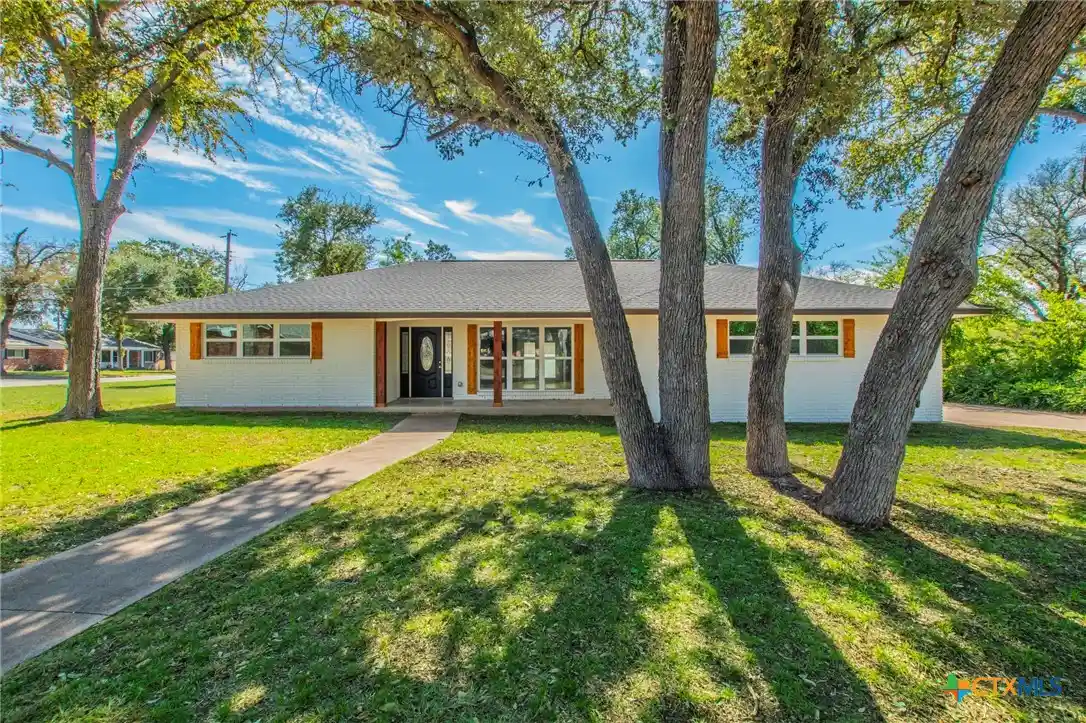 Single family home for sale at 3901 Lark Trl, Temple, TX 76502 | MLS# 628189