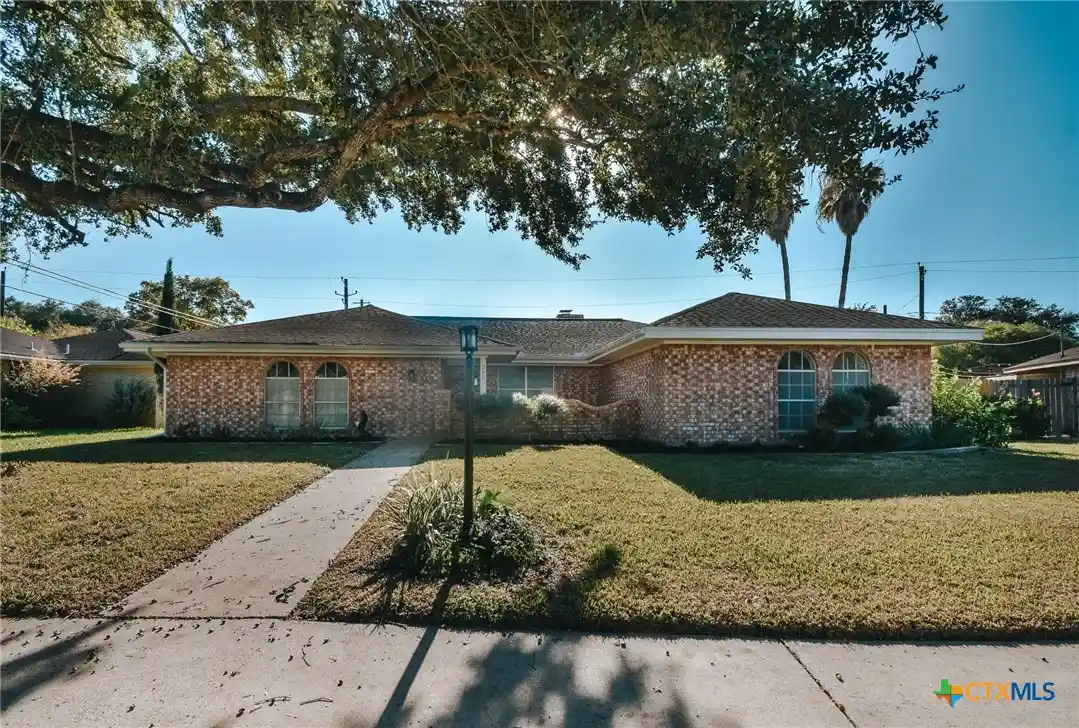 Photo 1 of Single family home for sale at 205 King Arthur St, Victoria, TX 77904 | MLS# 628319 | Listing updated on 2026-10-28