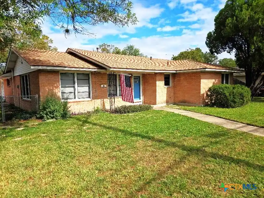 Photo 1 of Single family home for sale at 2508 Sam Houston Dr, Victoria, TX 77901 | MLS# 628257 | Listing updated on 2026-10-22
