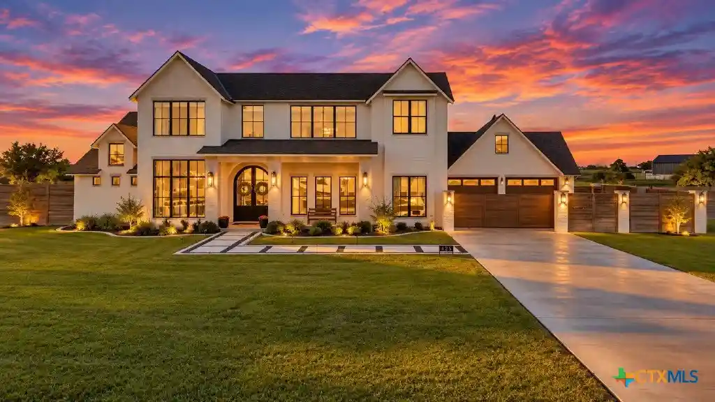 Photo 1 of Single family home for sale at 425 Sendera Loop, Victoria, TX 77904 | MLS# 628352 | Listing updated on 2026-10-22