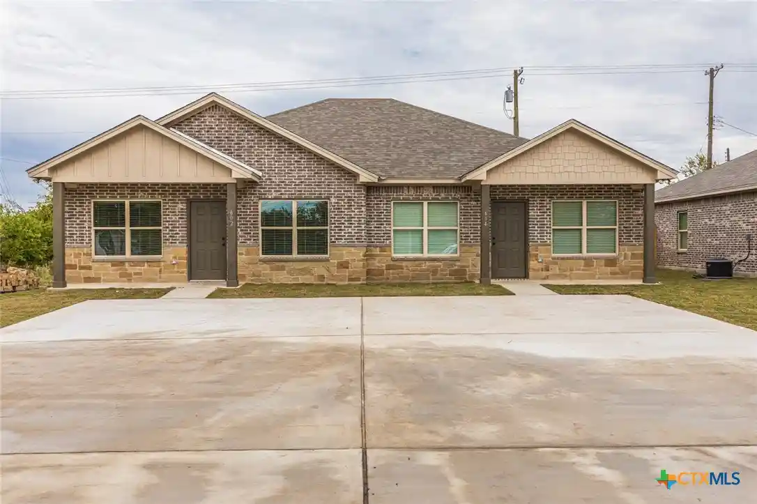 Photo 1 of Multi family home for sale at 602 Washington St, Mc Gregor, TX 76657 | MLS# 628363 | Listing updated on 2026-10-22