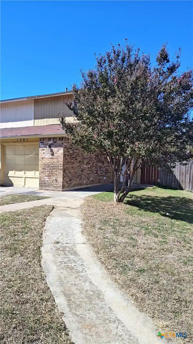 Photo 1 of Townhouse for sale at 1201 Royal Crst Dr, Killeen, TX 76549 | MLS# 628378 | Listing updated on 2026-10-29