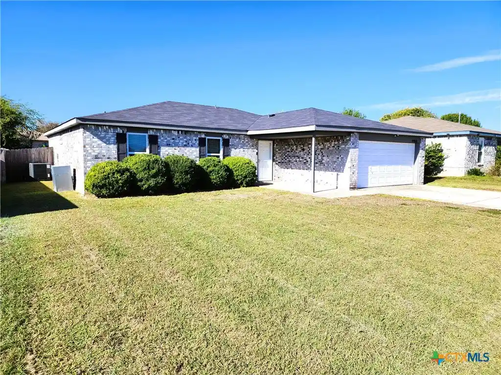 Photo 1 of Single family home for sale at 4402 Mustang Dr, Killeen, TX 76549 | MLS# 628444 | Listing updated on 2026-10-23