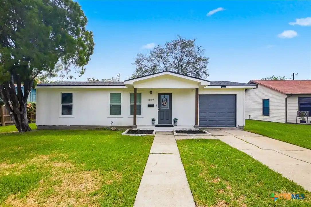 Photo 1 of Single family home for sale at 1109 E Polk Ave, Victoria, TX 77901 | MLS# 628456 | Listing updated on 2026-10-24