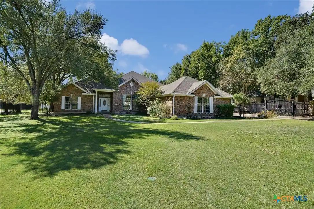 Photo 1 of Single family home for sale at 2114 Live Oak Cir, Round Rock, TX 78681 | MLS# 628401 | Listing updated on 2026-10-27