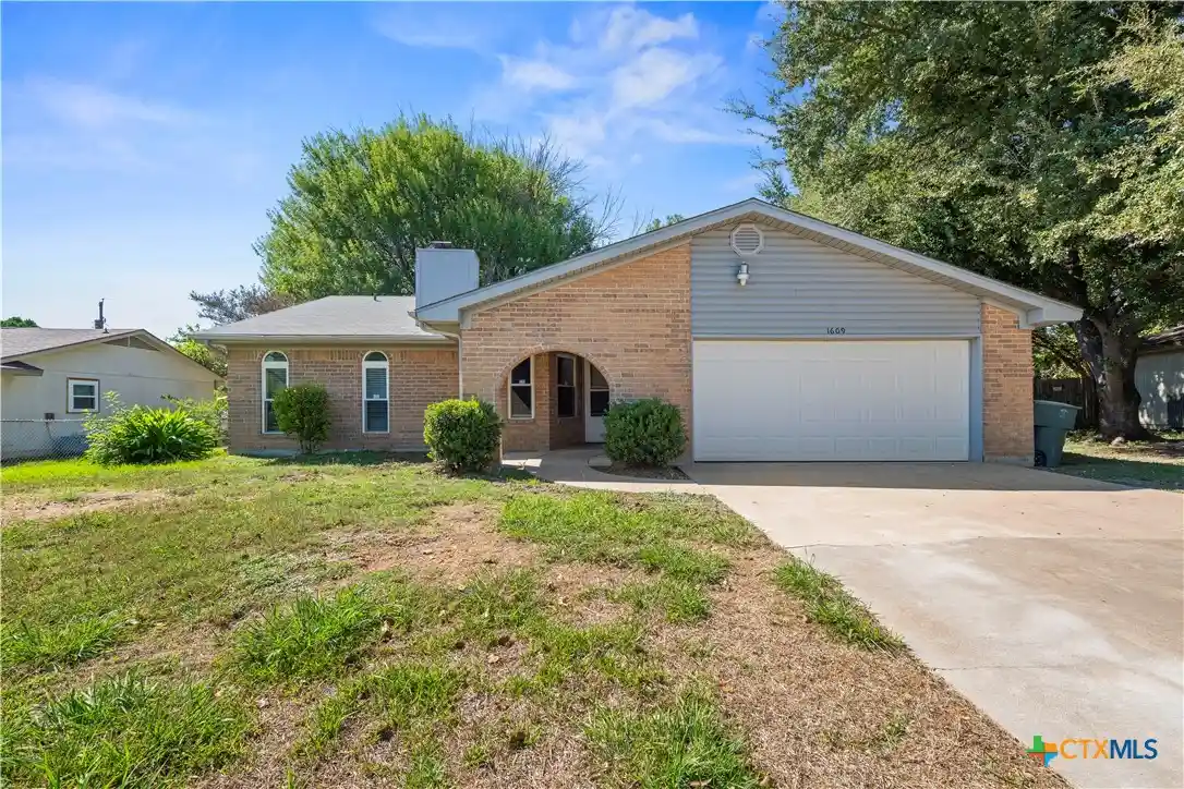 Single family home for sale at 1609 Joy Dr, Killeen, TX 76543 | MLS# 628554