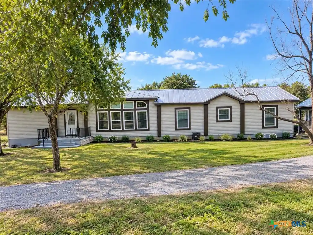 Manufactured home for sale at 923 Murray, Floresville, TX 78114 | MLS# 628604 | Listing updated on 2026-10-30