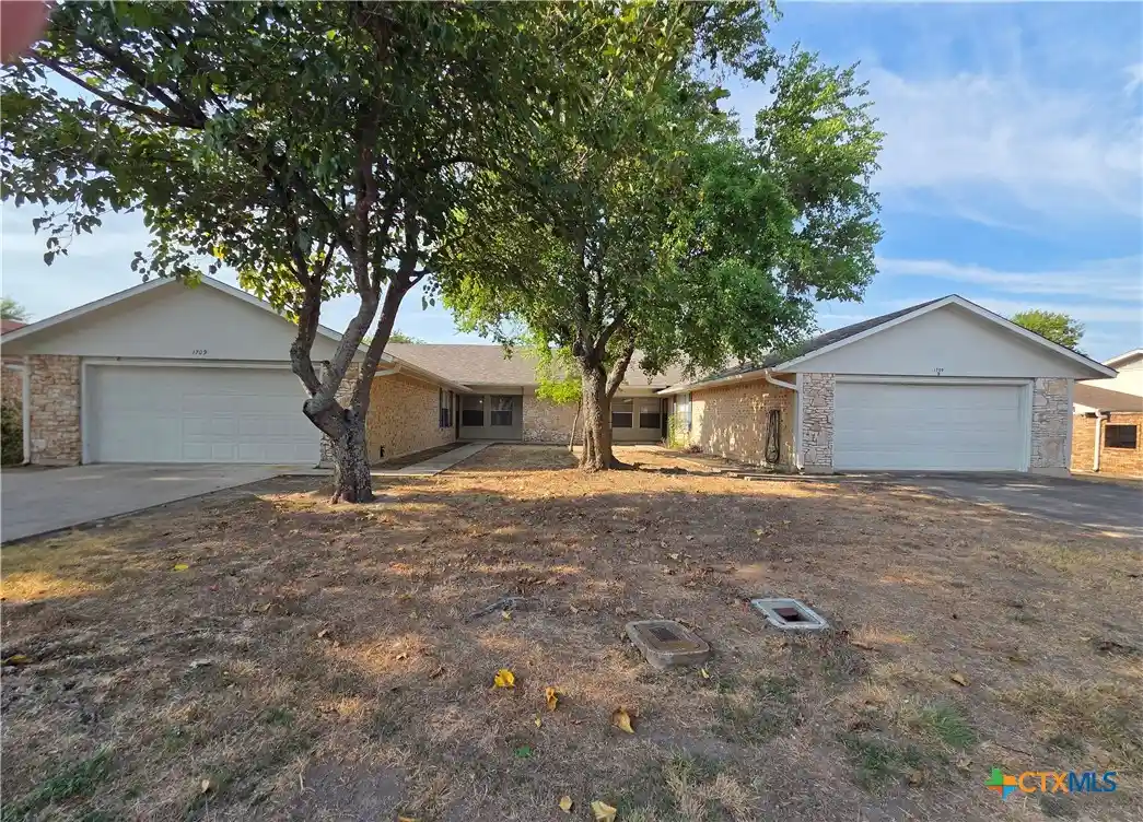 Multi family home for sale at 1709 Forest Trl, Temple, TX 76502 | MLS# 628648