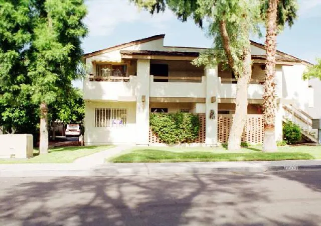 1st image of 8808 N 8Th St #101, Phoenix, AZ 85020 | MLS# 1671170