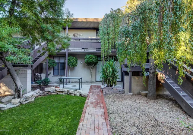 Apartment at 1101 E Bethany Home Rd #17, Phoenix, AZ 85014 | MLS# 5221863 | | Sold on 2015-04-27