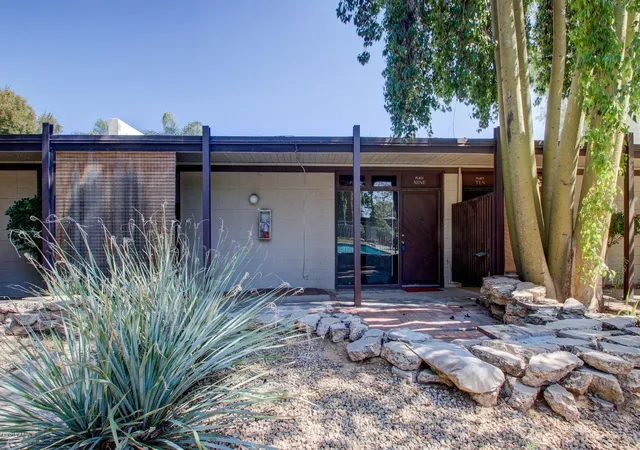 Townhouse at 1101 E Bethany Home Rd #9, Phoenix, AZ 85014 | MLS# 5254828 | | Sold on 2015-04-17