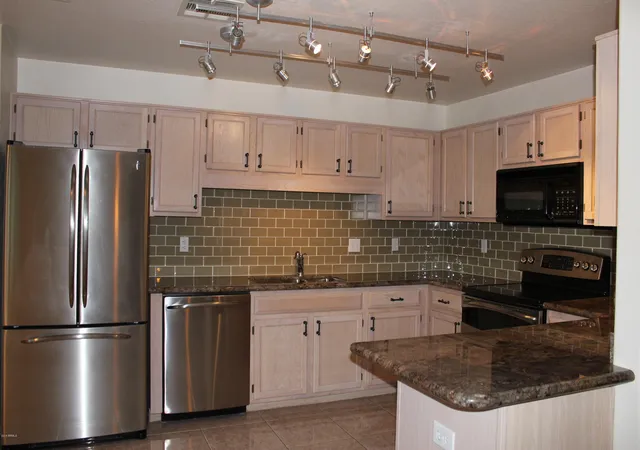 Apartment at 15050 N Thompson Peak Pkwy #2007, Scottsdale, AZ 85260 | MLS# 5360758 | | Sold on 2016-03-10