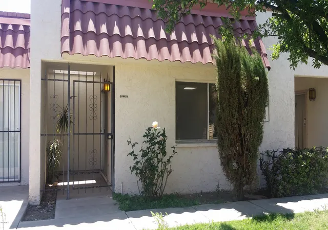 Townhouse at 6812 N 35Th Ave #B, Phoenix, AZ 85017 | MLS# 5430634 | | Sold on 2016-05-20