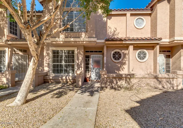 Townhouse at 2875 W Highland St #1205, Chandler, AZ 85224 | MLS# 6026677 | | Sold on 2020-02-24