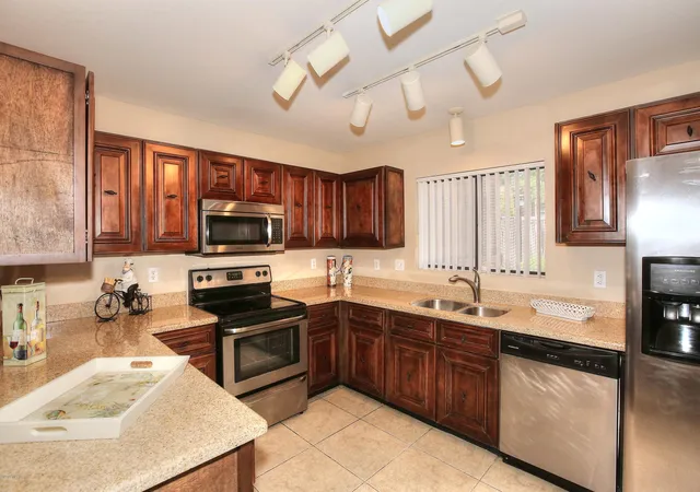 Apartment at 15050 N Thompson Peak Pkwy #1050, Scottsdale, AZ 85260 | MLS# 6079040 | | Sold on 2020-06-30