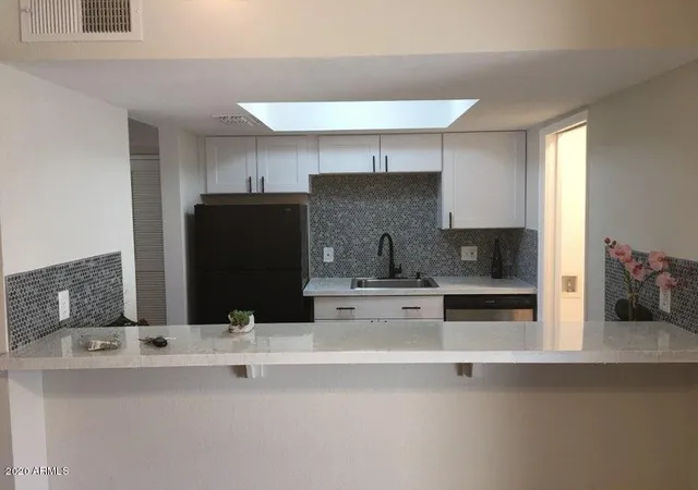 Apartment at 1402 E Guadalupe Rd #133, Tempe, AZ 85283 | MLS# 6163075 | | Sold on 2021-01-29
