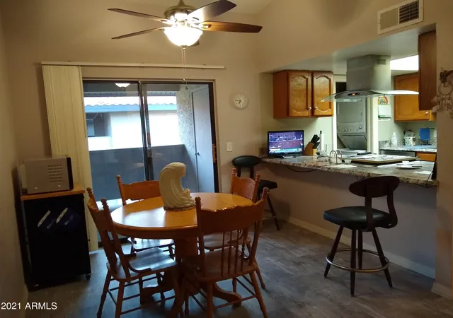 Apartment at 1402 E Guadalupe Rd #257, Tempe, AZ 85283 | MLS# 6214383 | | Sold on 2021-05-03