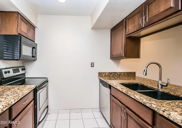 Apartment at 7436 E Chaparral Rd #B210, Scottsdale, AZ 85250 | MLS# 6260747 |  | Sold on 2021-08-25