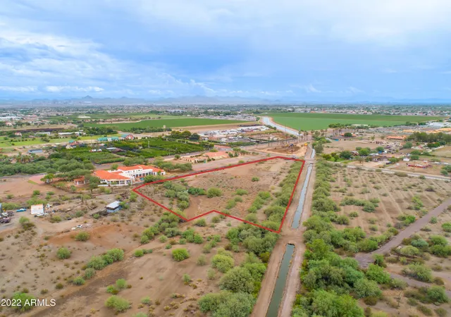 1st image of 9222 S 19th Ave #A, Phoenix, AZ 85041 | MLS# 6444596