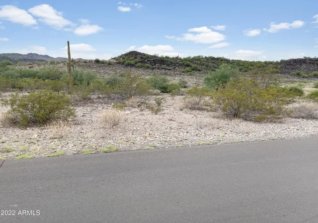 Photo 4 of Sale Pending at 27800 N 33Rd Ave, Phoenix, AZ 85083 | MLS# 6459652 | Listing updated on 2026-07-17