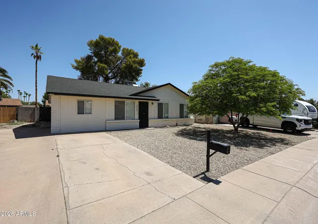 Photo 2 of Single family home for sale at 4034 E Windrose Dr, Phoenix, AZ 85032 | MLS# 7051576 | Listing updated on 2026-09-16