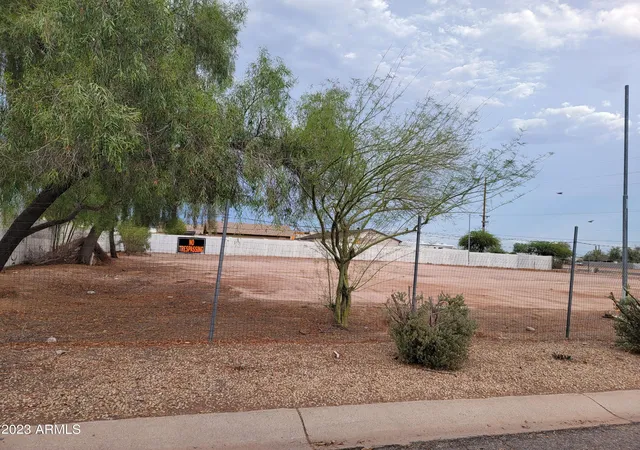 2nd image of 2090 W Superstition Blvd #25, Apache Junction, AZ 85120 | MLS# 6511887